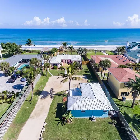 Family Retreat At The Beach - Direct Oceanfront!
